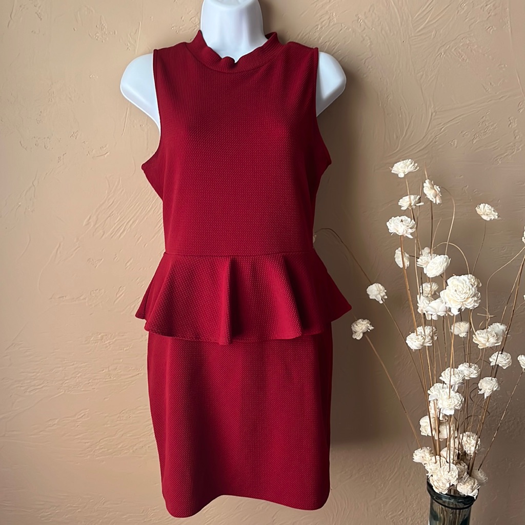 Beautiful Skin Tight Maroon Dress For A Beautiful Event